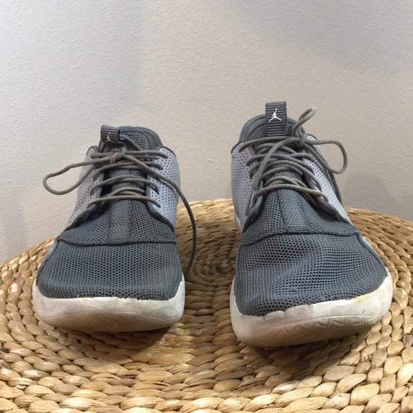 Jordan gray and white eclipses Size 8.5 - Picture 2 of 8